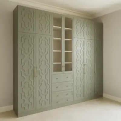 Платяной шкаф с витриной