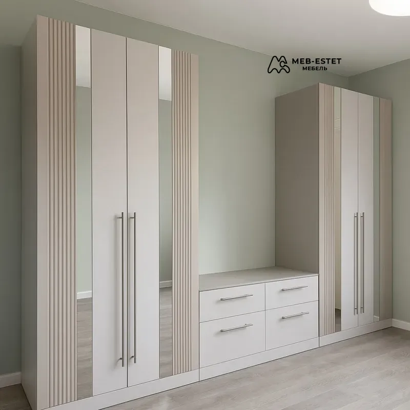 Прихожая корпусная с рейкой