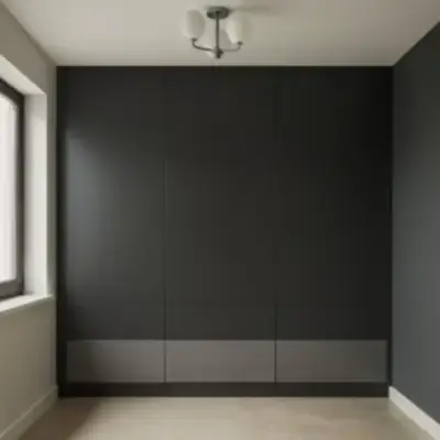 Встроенный распашной шкаф