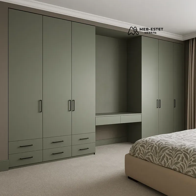 Зелёный встроенный шкаф спальня