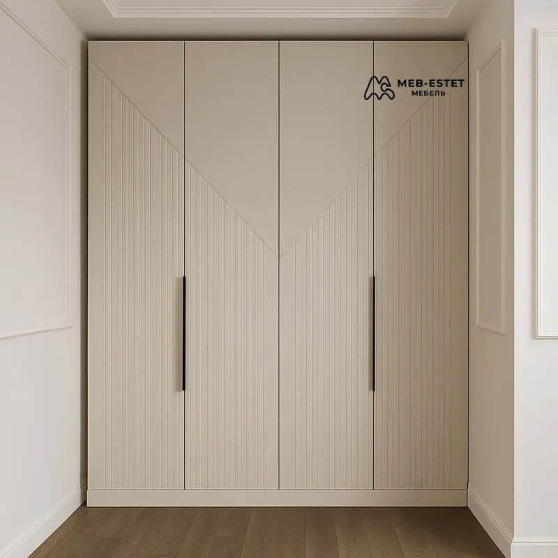 Шкаф в прихожую бежевый