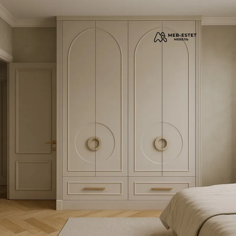 Платяной шкаф неоклассика кремовый