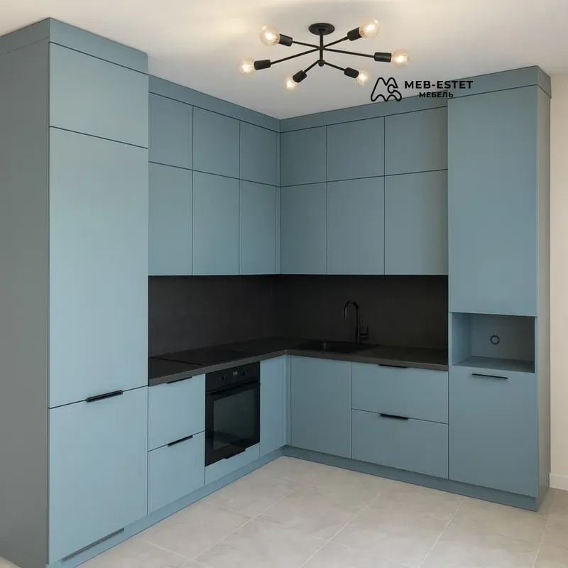 Угловая кухня пастельный синий матовый