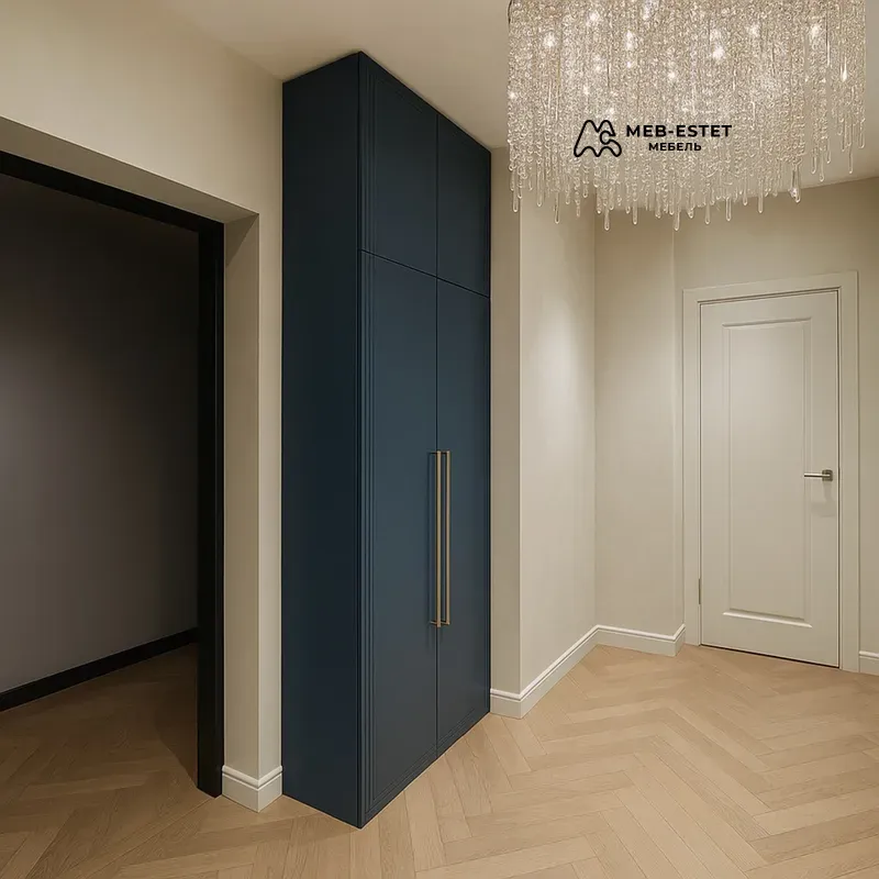 Шкаф пенал в прихожую синий