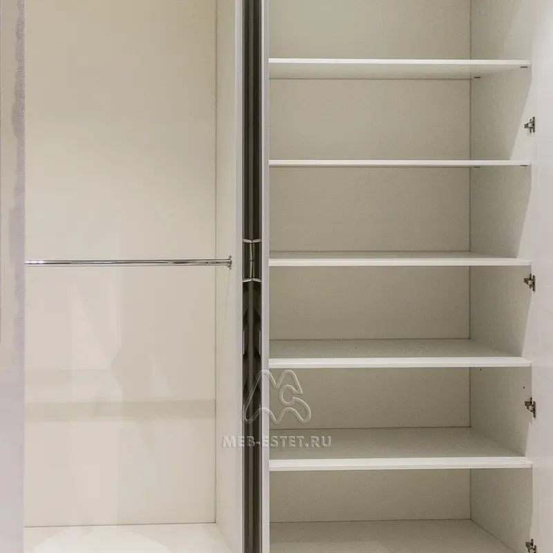 Наполнение шкафа в прихожую