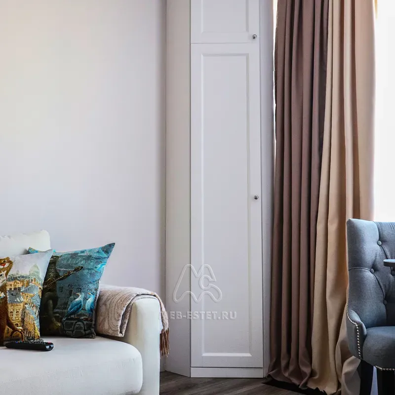 Маленький шкаф пенал Маленький шкаф пенал