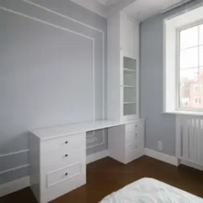 Рабочая зона в спальне