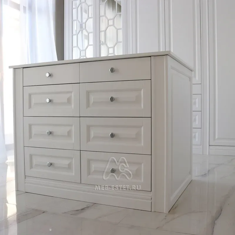 Остров в гардеробной