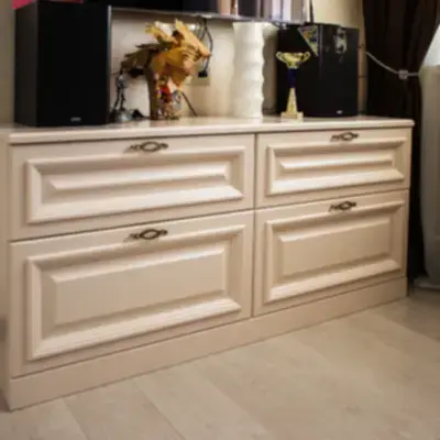 Комод по ТВ зоной и подвесная тумба