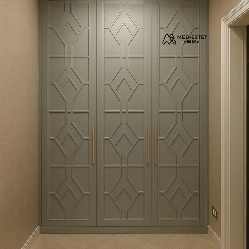 Встроенный шкаф с фрезеровкой