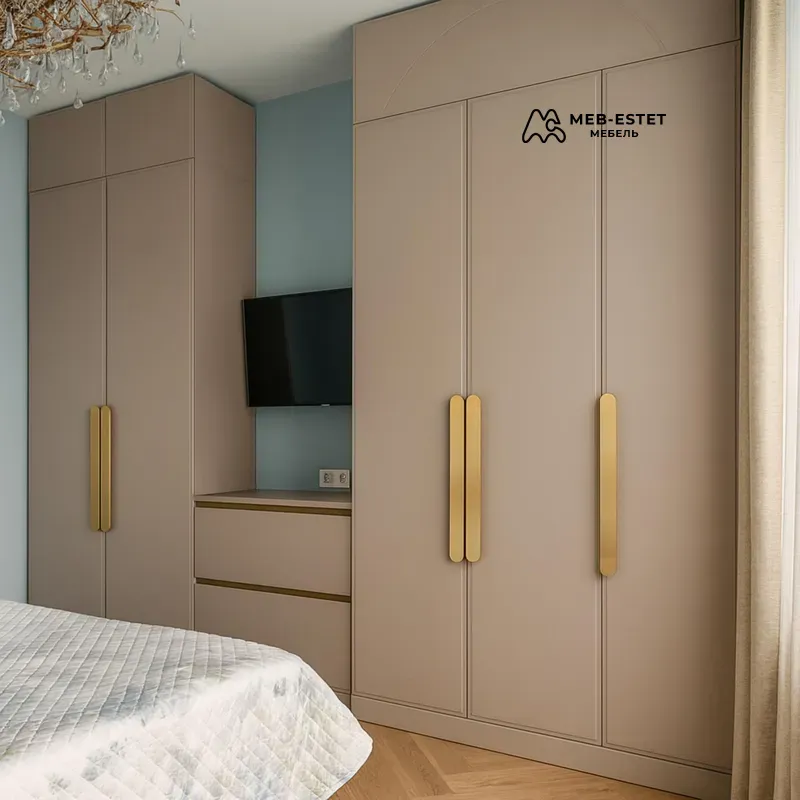 Встроенный шкаф с нишей ТВ