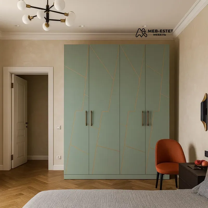 Зелёный шкаф с инкрустацией