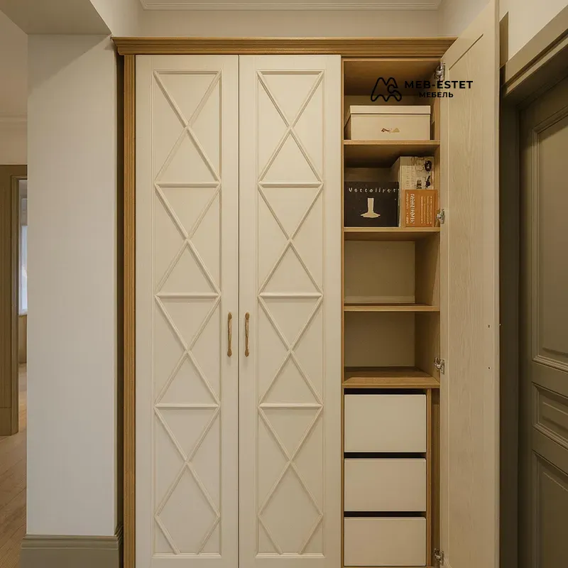 Шкаф прихожая неоклассика кремовый