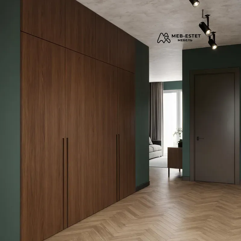 Встроенный шкаф из шпона