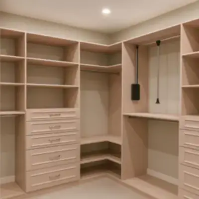 Угловая гардеробная с ящиками