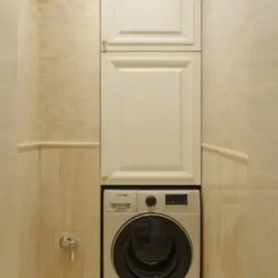 Встроенный шкаф над стиралкой