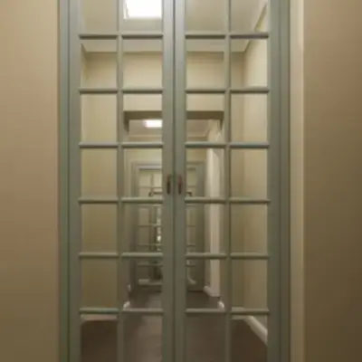 Встроенный шкаф с зеркалами