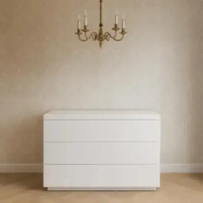 Белый минималистичный комод