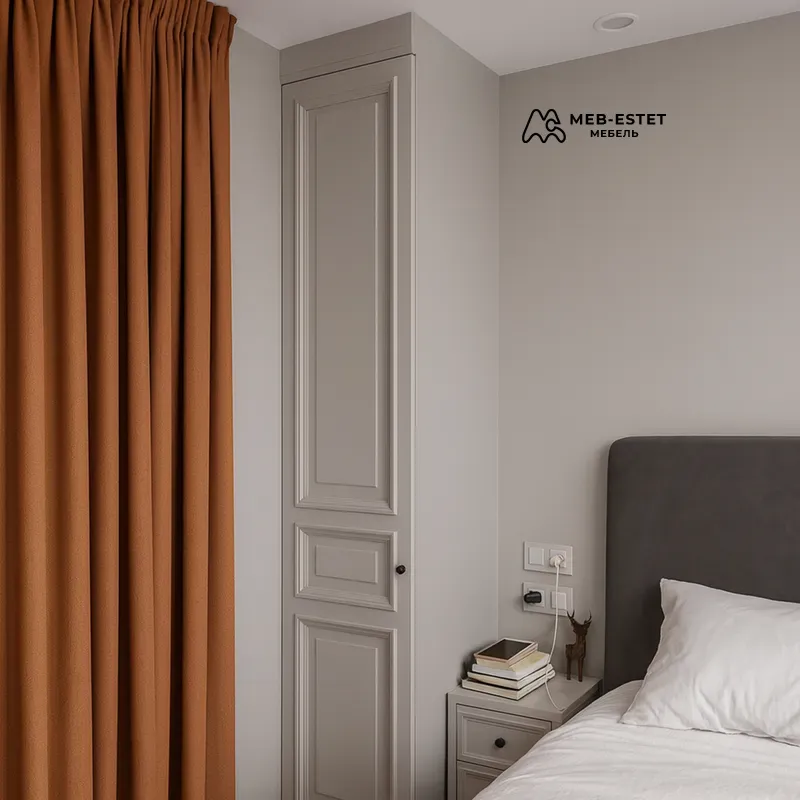 Пенал классический в спальню