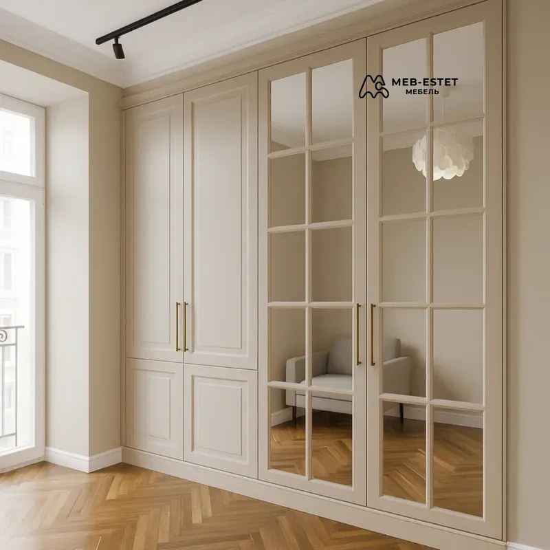 Встроенный шкаф с зеркалом