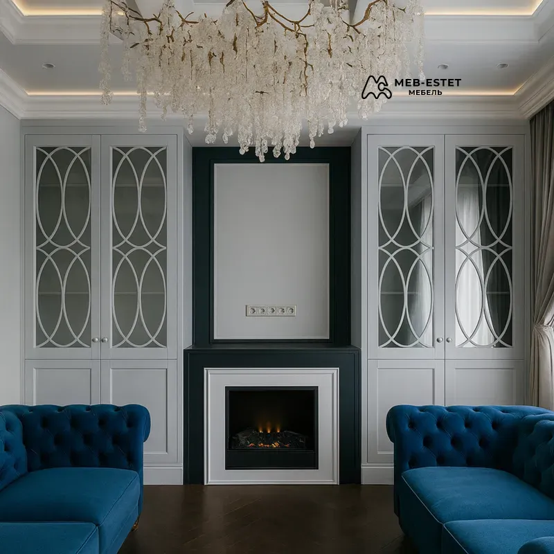 Витрины вокруг камина