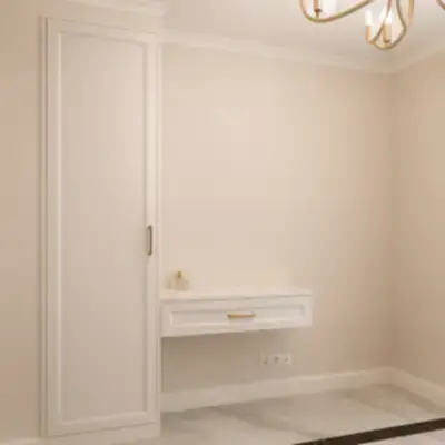 Шкаф с консолью в прихожую