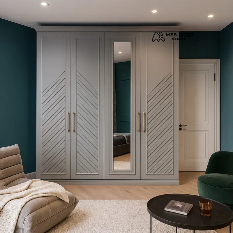 Шкаф платяной серый с зеркалом