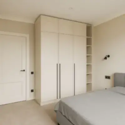 Корпусный шкаф в спальню