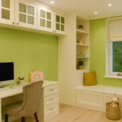 Встроенная рабочая зона в детскую