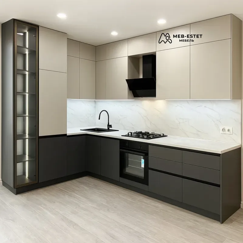 Кухня угловая матовая со стеклом