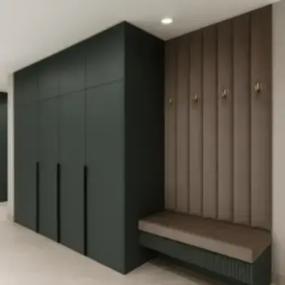 Корпусный шкаф в прихожую