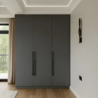 Распашной шкаф в спальню