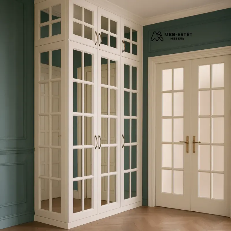 Шкаф встроенный белый с зеркалами