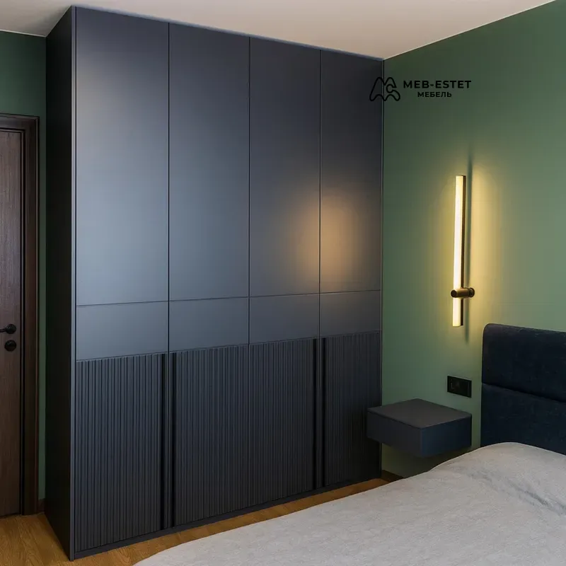 Шкаф в спальню графит рейка Шкаф в спальню графит рейка