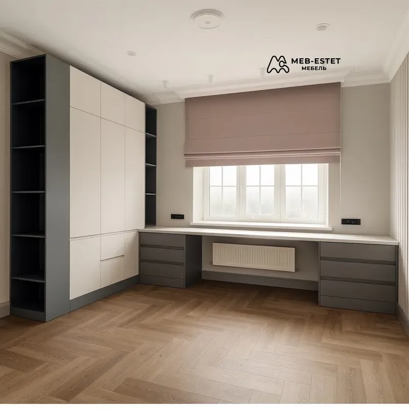 Встроенная гардеробная с рабочей зоной