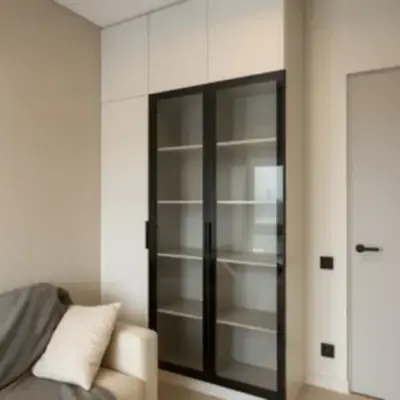 Встроенная витрина в гостиную