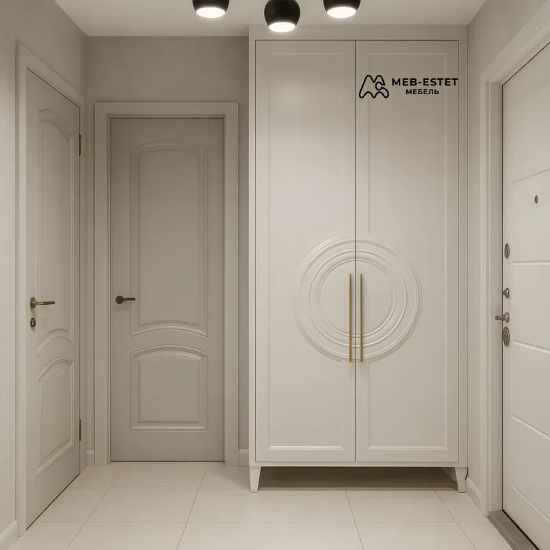 Шкаф для прихожей с декором