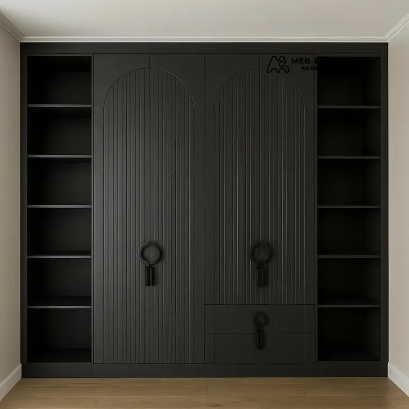 Встроенный шкаф с фрезеровкой Встроенный шкаф с фрезеровкой