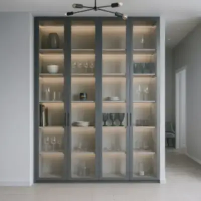 Шкаф-витрина для посуды