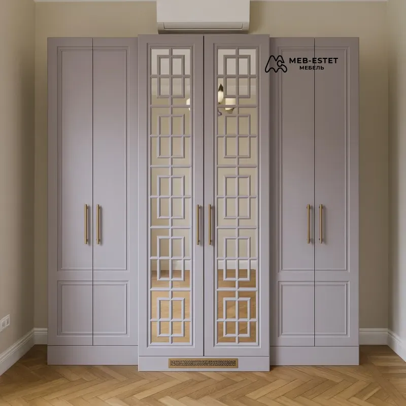 Шкаф неоклассика с зеркалом