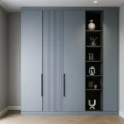 Встроенный шкаф с нишей